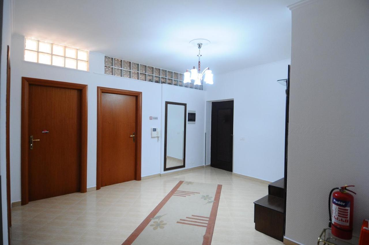 Center Tirana Apartment Екстер'єр фото
